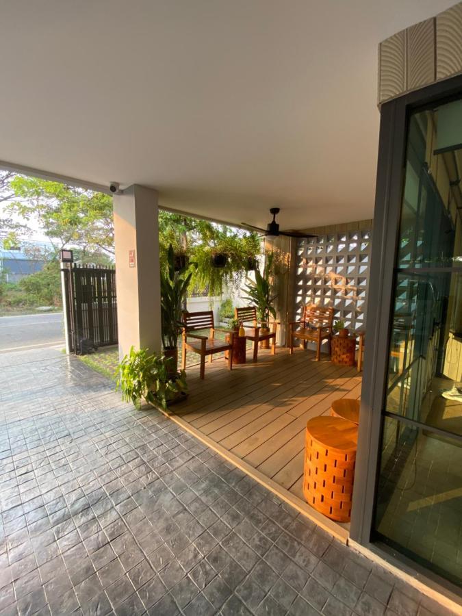 Bann Chidtha Family Full Kitchen Near Suvarnabhumi Airport Bangkok